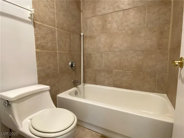 $1,295 | 4872 Nara Vista Way, Unit 104, Las Vegas, NV 89103