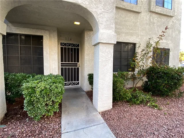 $1,295 | 4872 Nara Vista Way, Unit 104, Las Vegas, NV 89103