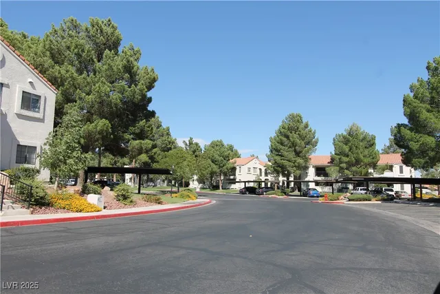 $1,295 | 4872 Nara Vista Way, Unit 104, Las Vegas, NV 89103