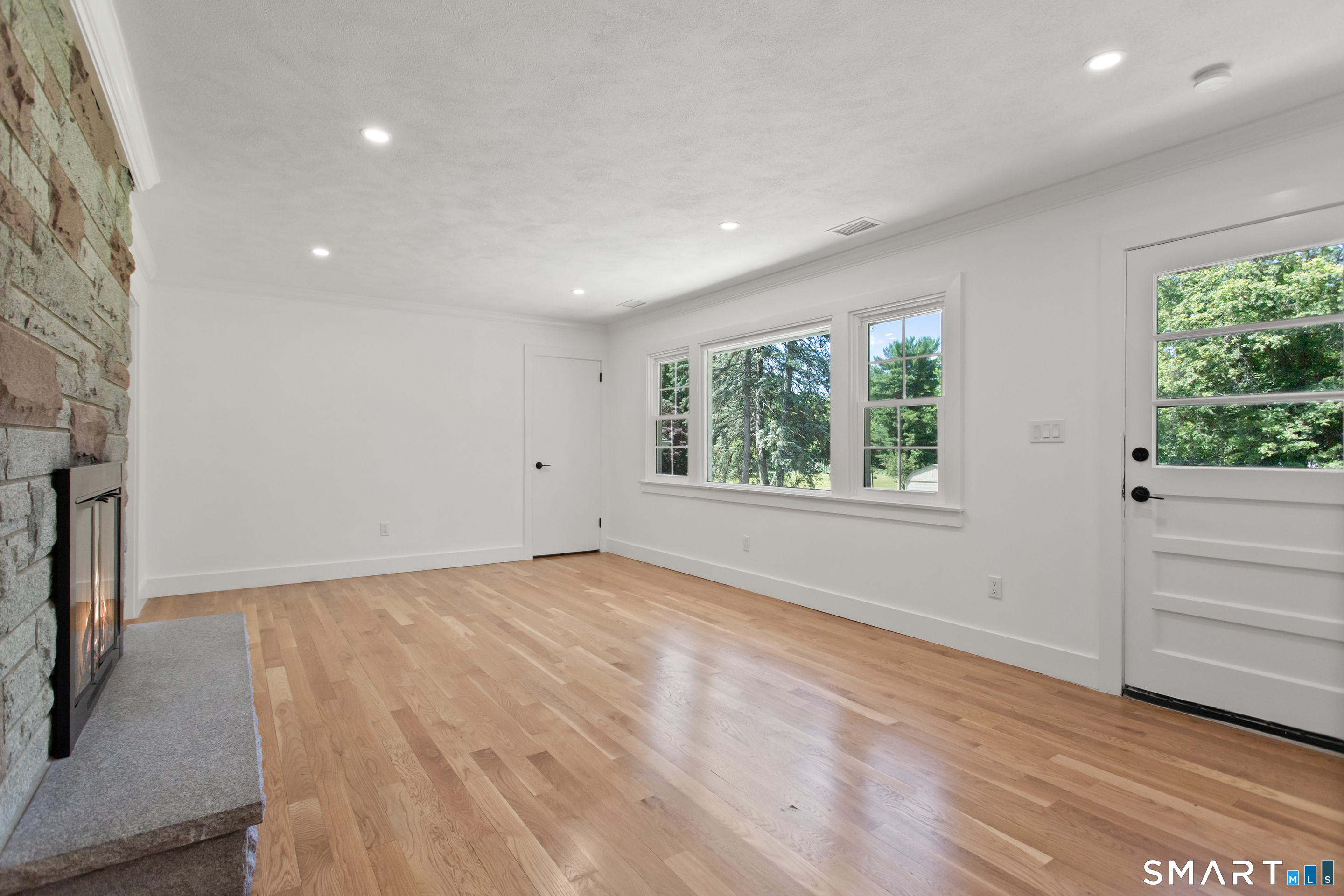 45 Frenchtown Road Trumbull, CT 06611 - Photo 14 of 40