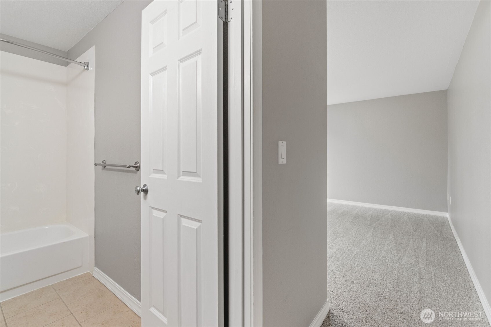 20318 Bothell Everett Highway, Unit A204 Bothell, WA 98012 - Photo 19 of 35
