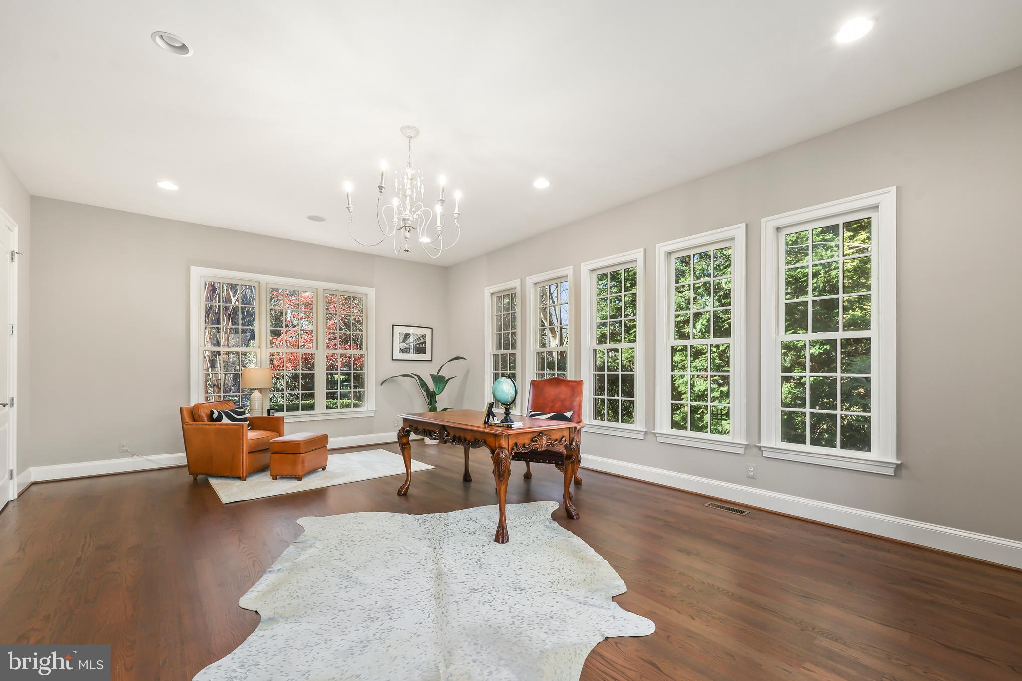 8340 Springhaven Garden Lane McLean, VA 22102 - Photo 27 of 76