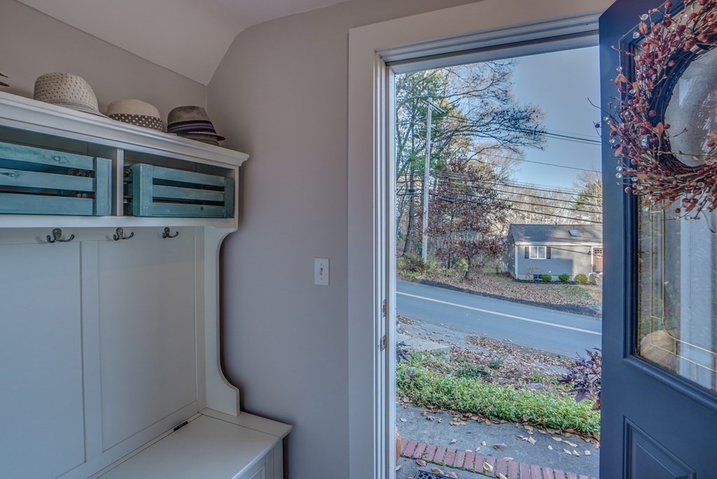 66 Pine Hill Road Bedford, MA 01730 - Photo 26 of 38