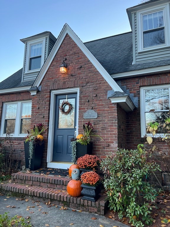 66 Pine Hill Road Bedford, MA 01730 - Photo 27 of 38