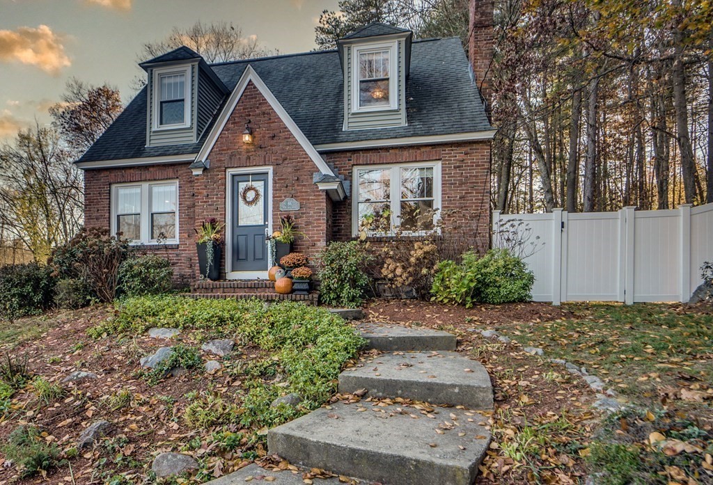 66 Pine Hill Road Bedford, MA 01730 - Photo 28 of 38