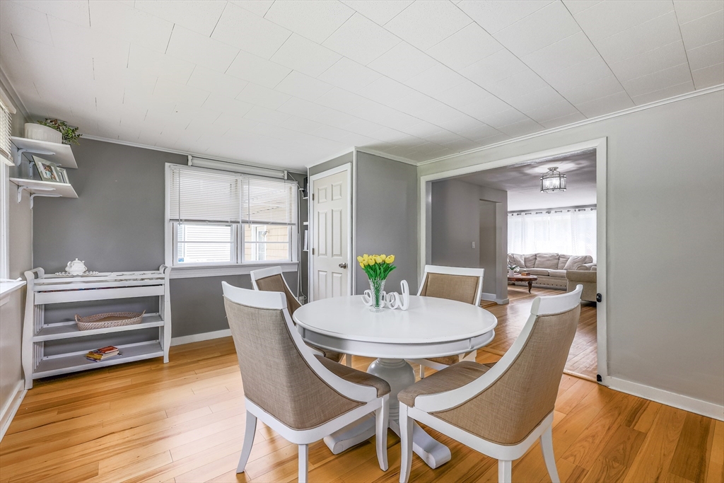 12 Lilian Rd Extension Framingham, MA 01701 - Photo 13 of 32