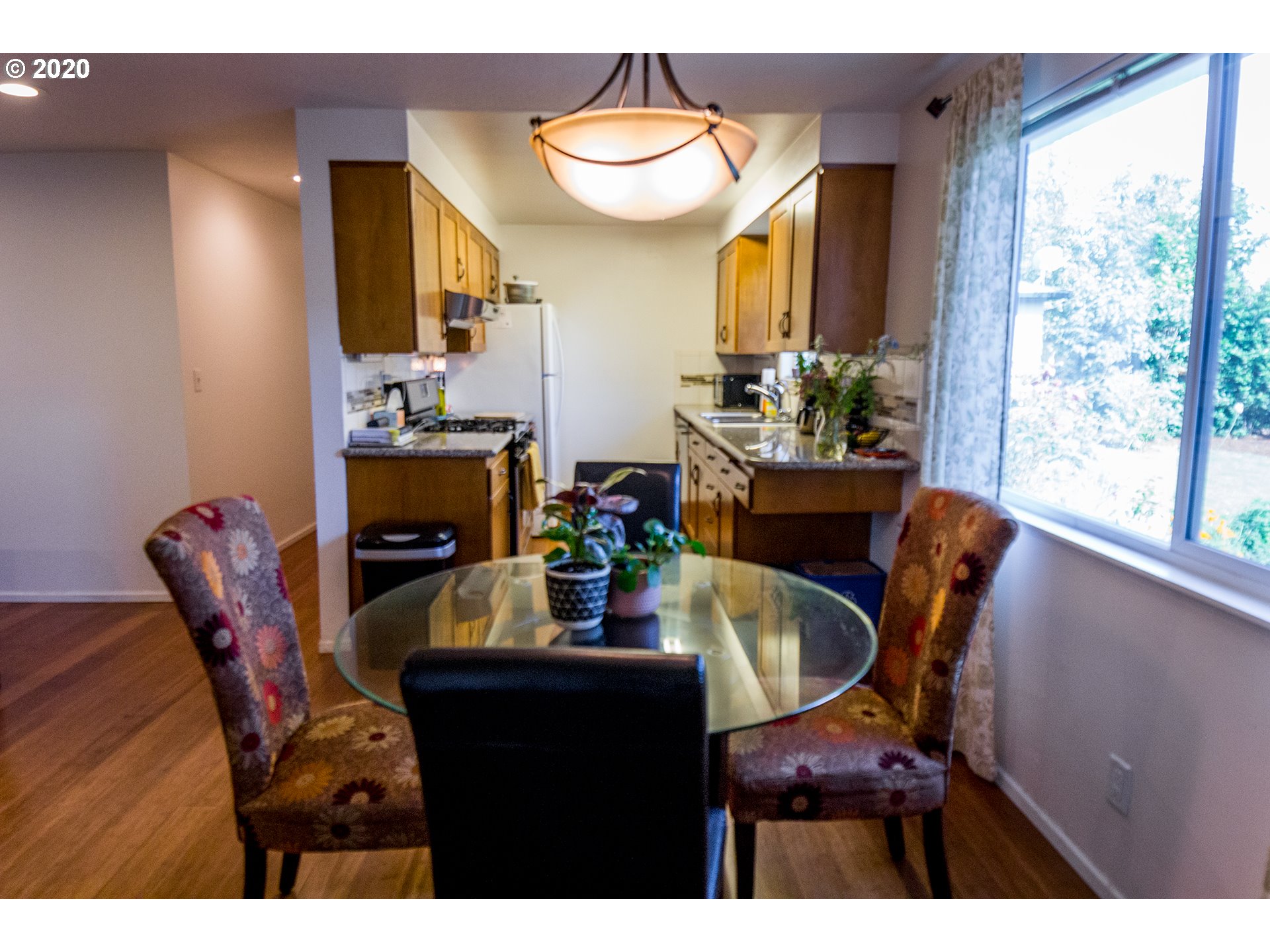 276 River Loop 2 Eugene, OR 97404 - Photo 4 of 19 Gallery Image 4