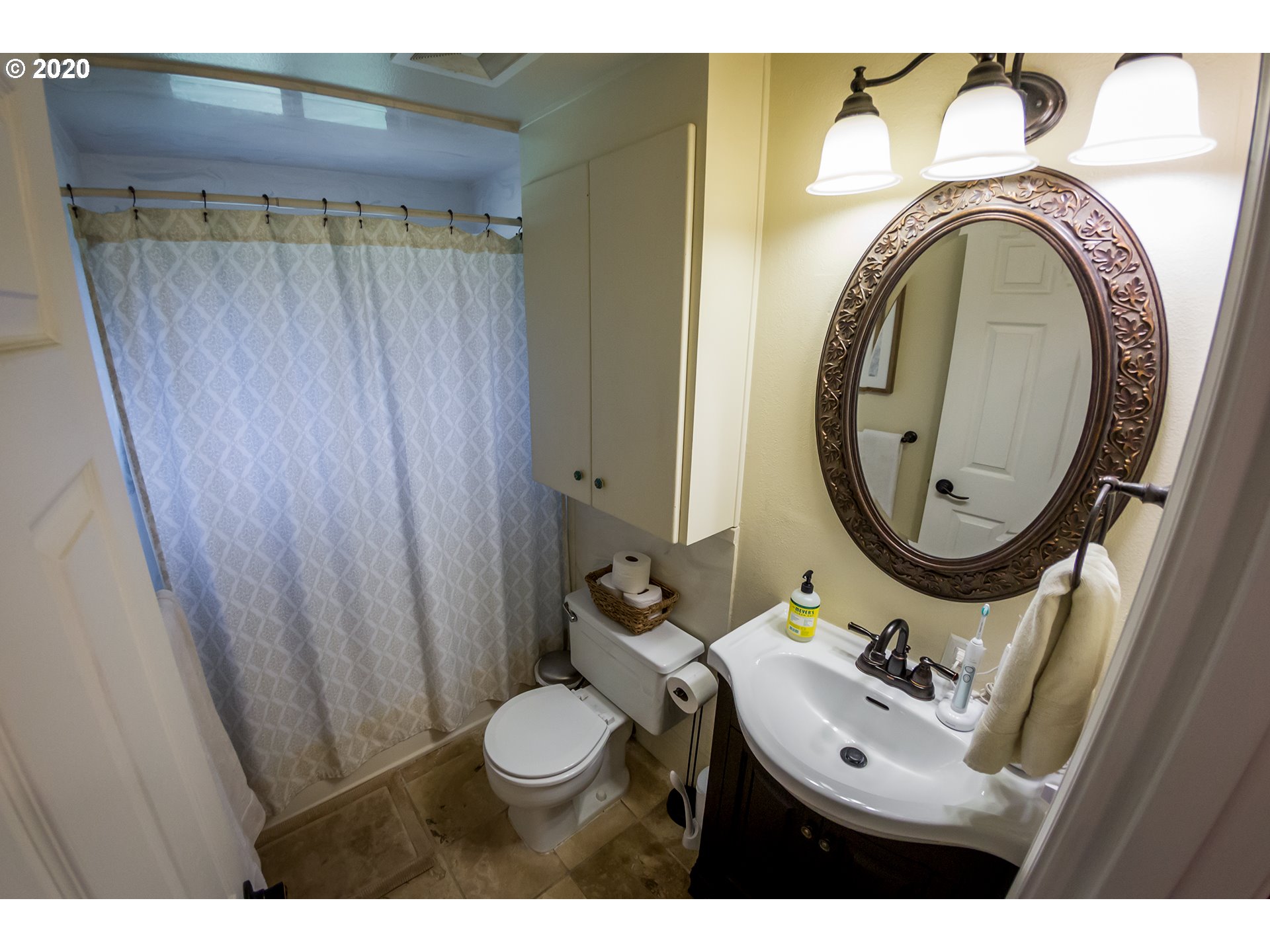 276 River Loop 2 Eugene, OR 97404 - Photo 5 of 19 Gallery Image 5