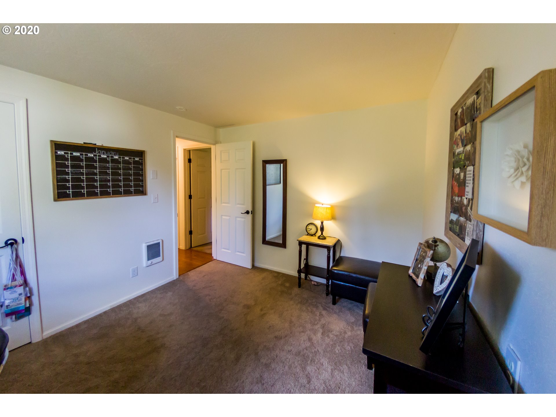 276 River Loop 2 Eugene, OR 97404 - Photo 8 of 19 Gallery Image 8