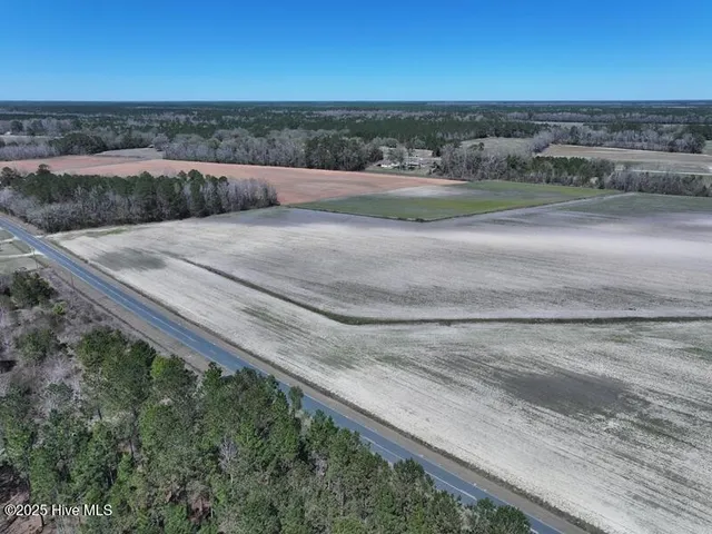 $320,000 | 53 Hwy E Kelly Nc 28448 Highway East, Kelly, NC 28448