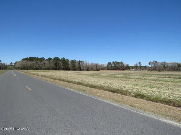 $320,000 | 53 Hwy E Kelly Nc 28448 Highway East, Kelly, NC 28448