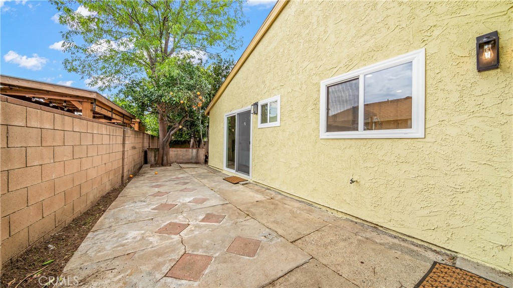 20010 Eccles Street Winnetka, CA 91306 - Photo 19 of 25