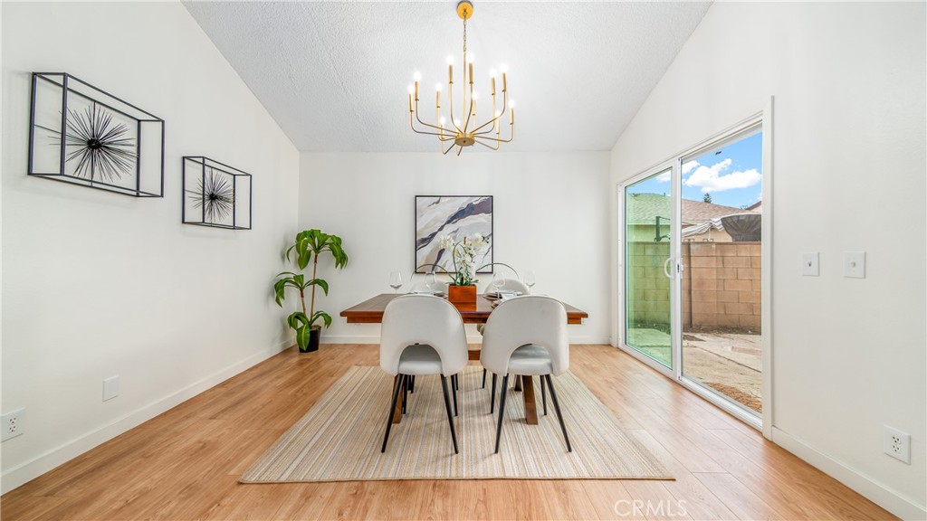 20010 Eccles Street Winnetka, CA 91306 - Photo 7 of 25