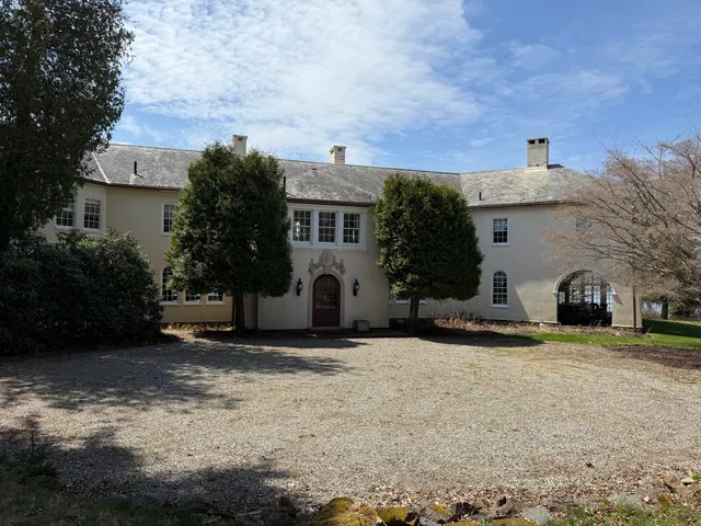 $6,500,000 | 399 Hermit's Point Road, Islesboro, ME 04848