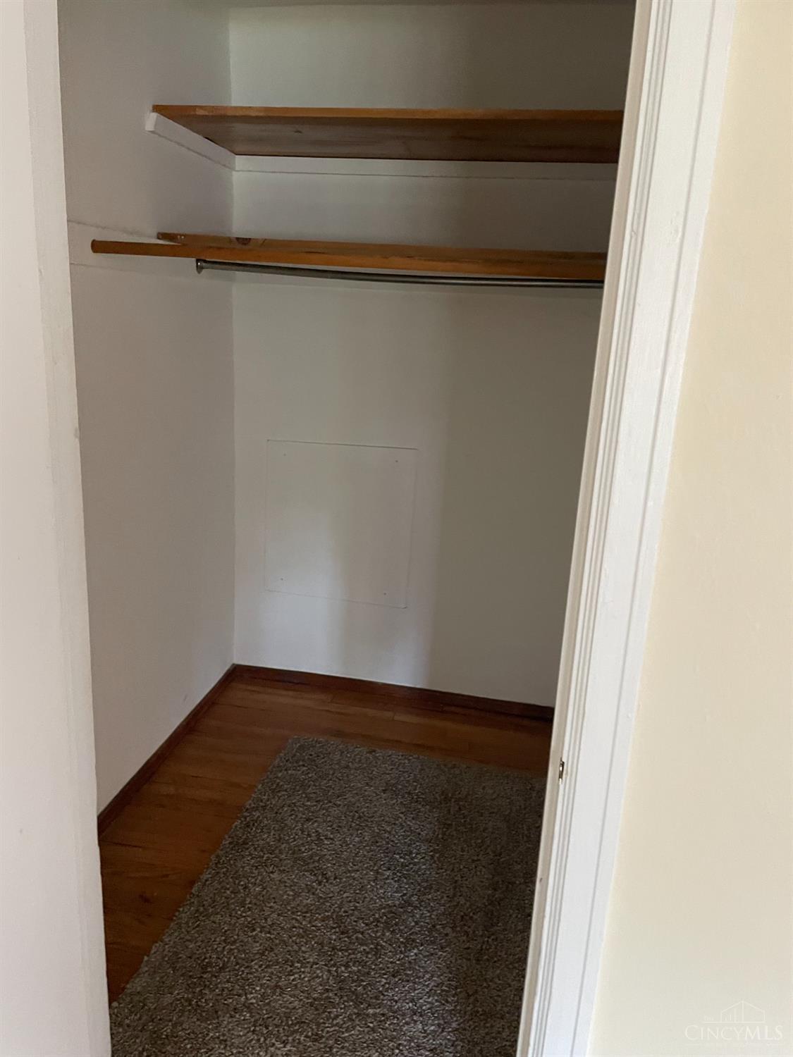 3172 Werk Road Cincinnati, OH 45211 - Photo 22 of 42 Each Unit has walk in closet in living area