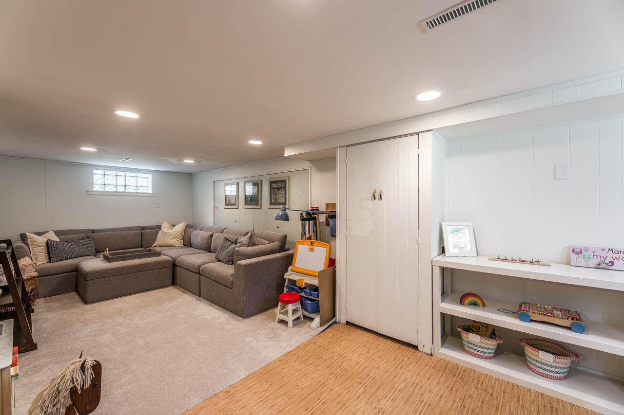 81 East Torrence Road Columbus, OH 43214 - Photo 43 of 56 Gallery Image 43