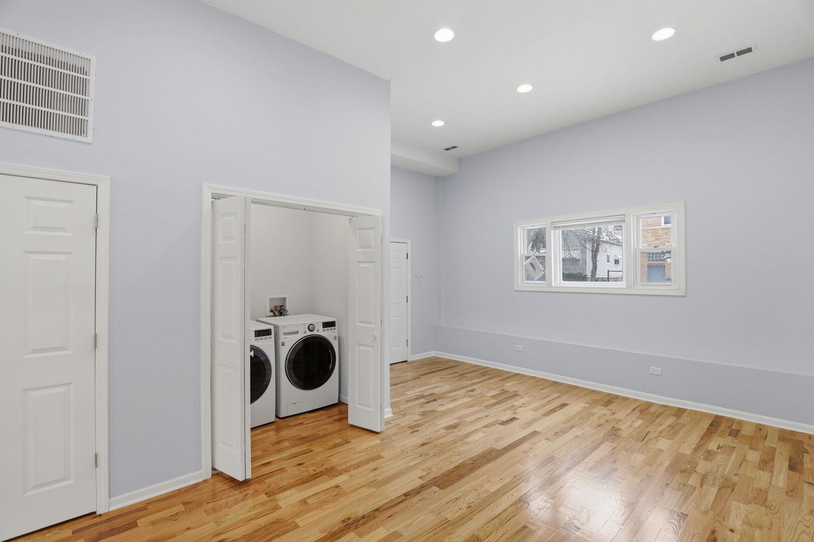 5256 South Carpenter Street Chicago, IL 60609 - Photo 3 of 20