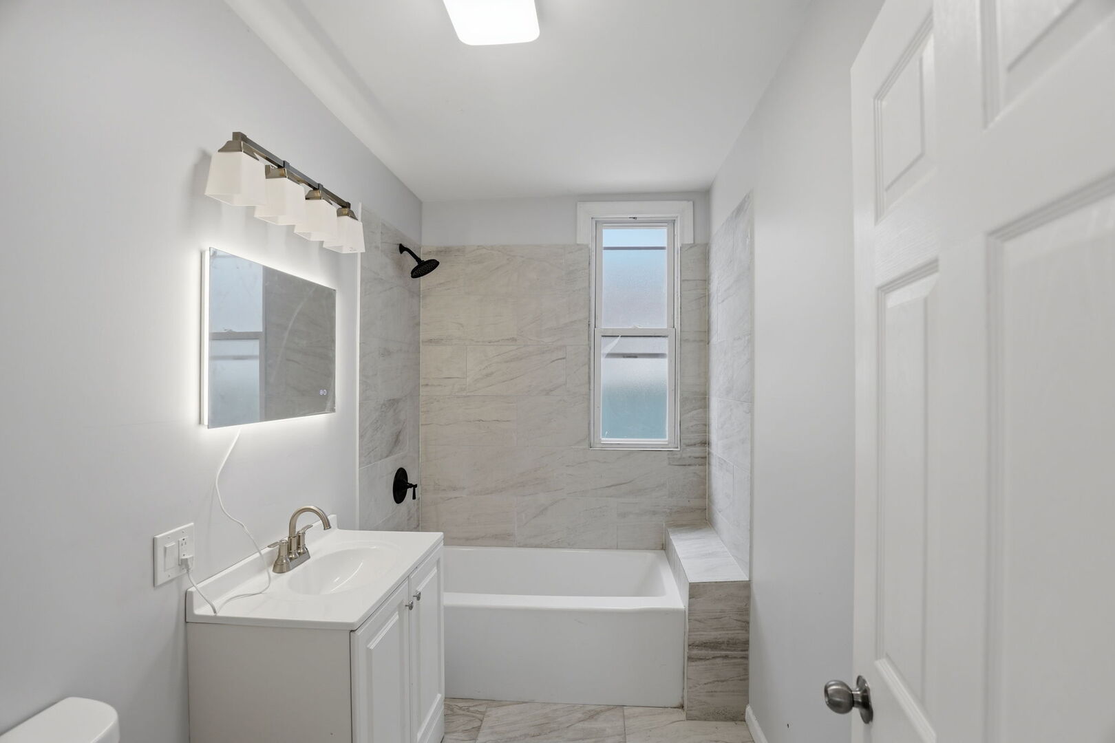 5256 South Carpenter Street Chicago, IL 60609 - Photo 8 of 20