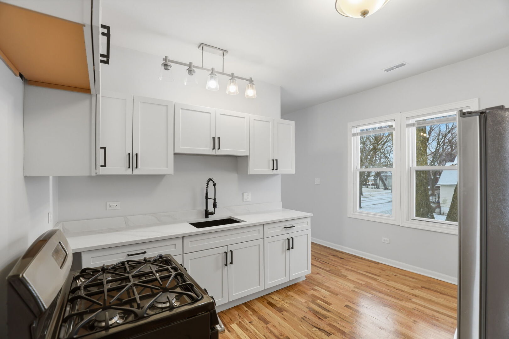 5256 South Carpenter Street Chicago, IL 60609 - Photo 10 of 20