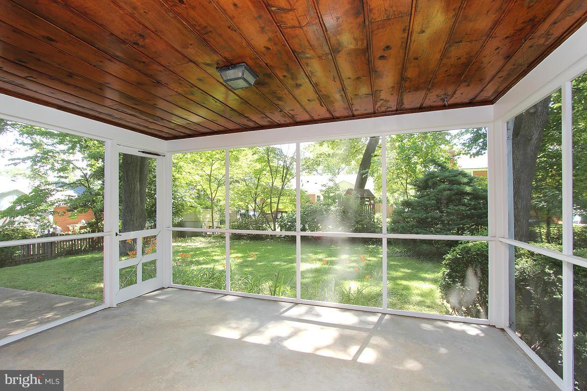 10109 Portland Place Silver Spring, MD 20901 - Photo 8 of 26 a view of a deck