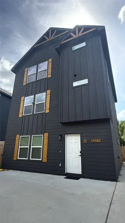 $1,850 | 8019 Birmingham Street, Unit A, Houston, TX 77028