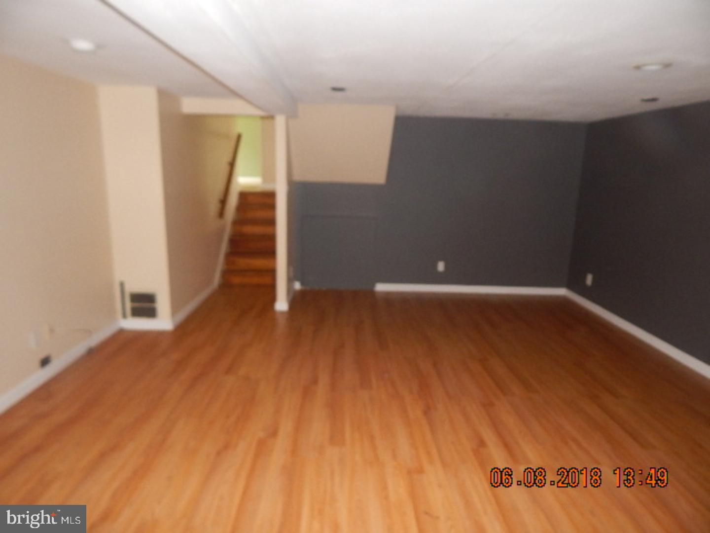 211 Somerset Road Woodbury, NJ 08096 - Photo 8 of 12 Gallery Image 8