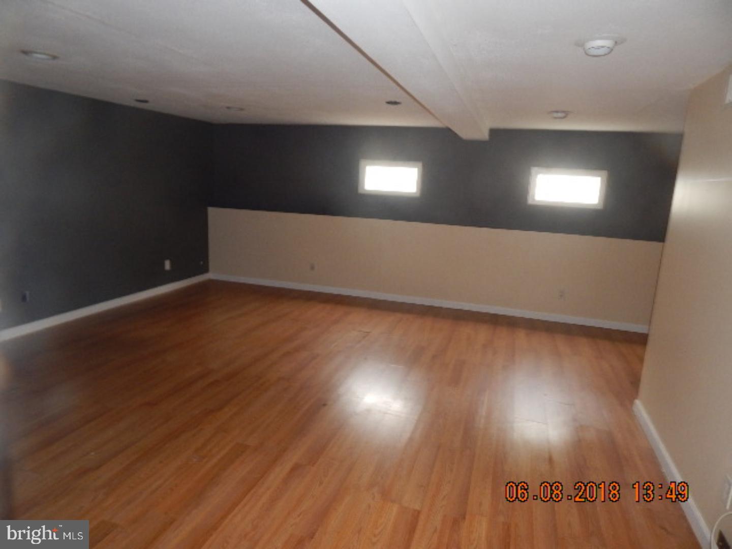 211 Somerset Road Woodbury, NJ 08096 - Photo 9 of 12 Gallery Image 9