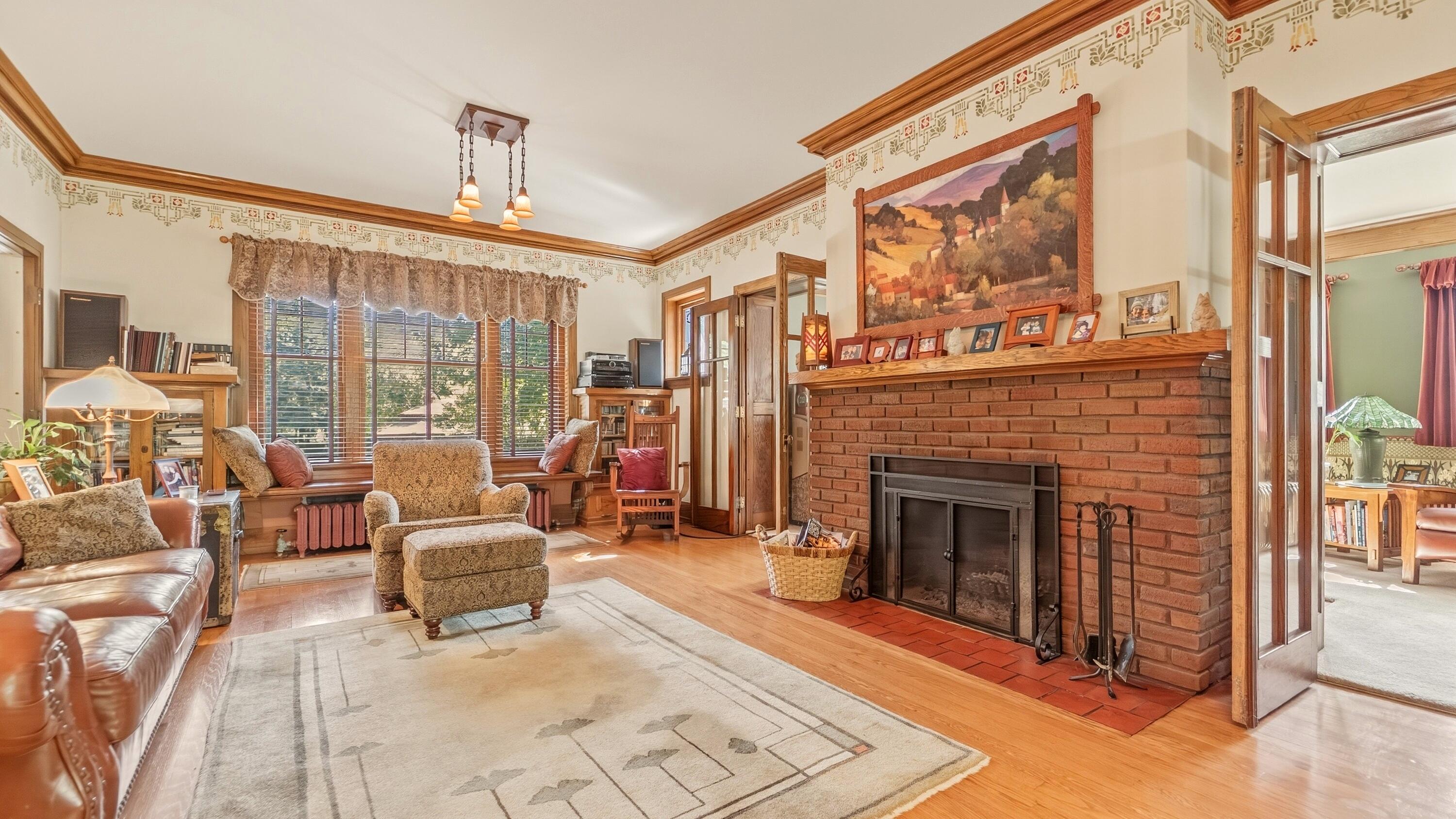 498 South Court Street Crown Point, IN 46307 - Photo 18 of 43 3000x1687