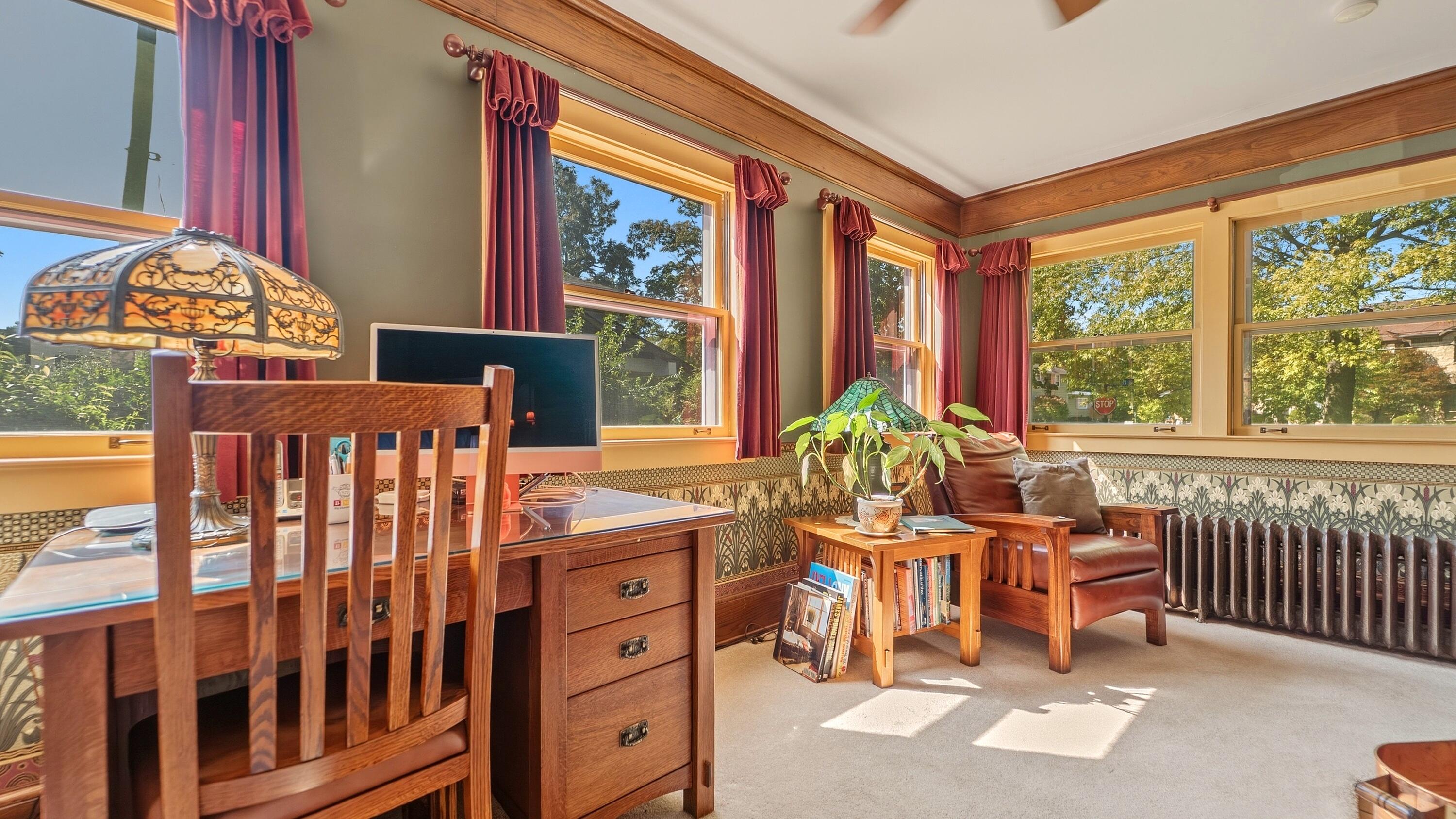 498 South Court Street Crown Point, IN 46307 - Photo 22 of 43 3000x1687