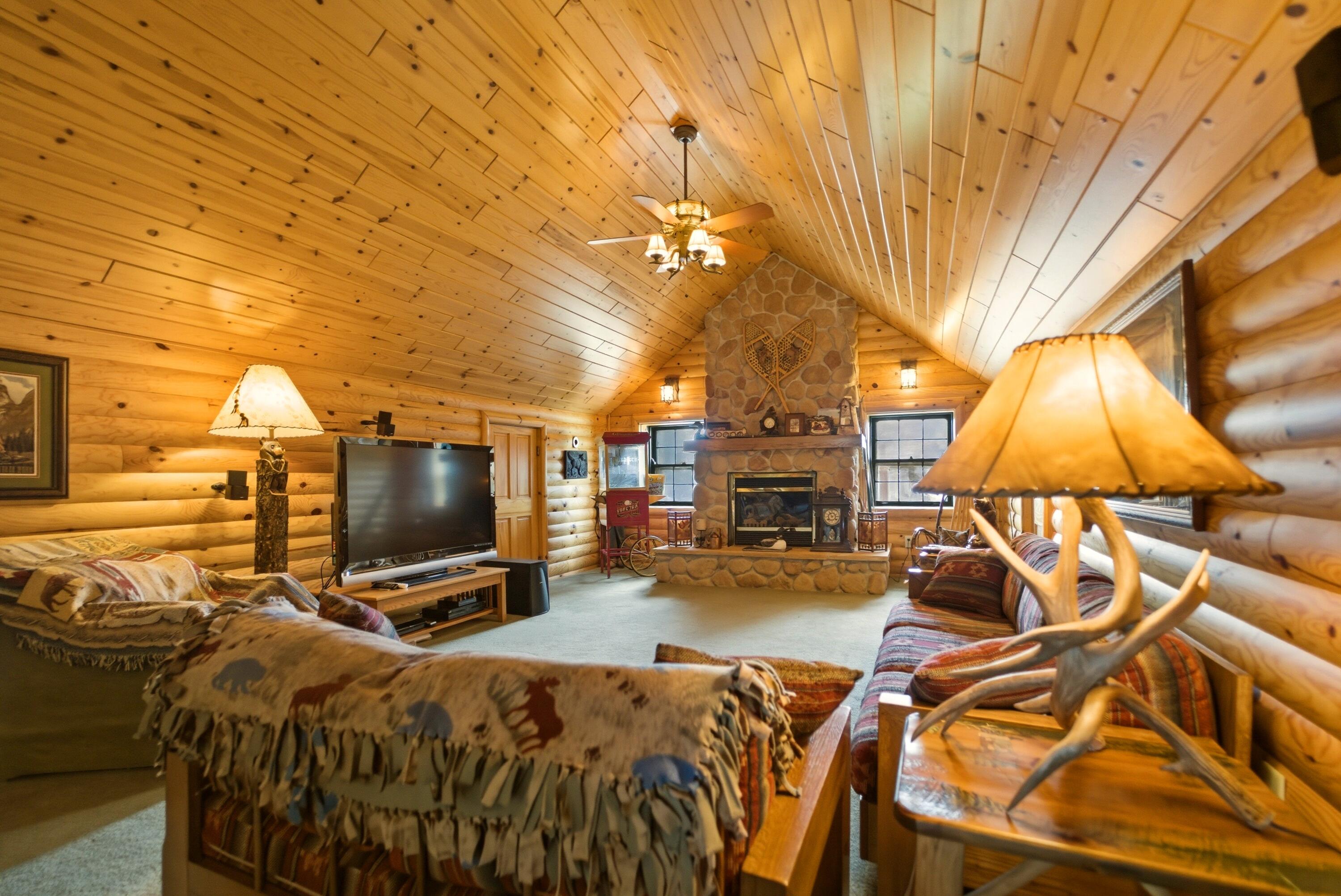 498 South Court Street Crown Point, IN 46307 - Photo 37 of 43 3000x2005