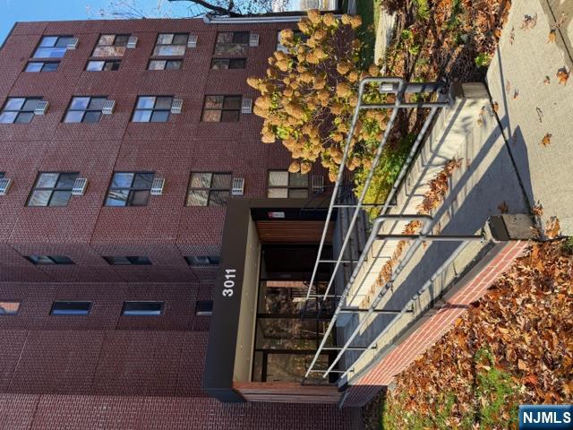 3011 Edwin Avenue, Unit 3B Fort Lee, NJ 07024 - Photo 2 of 22