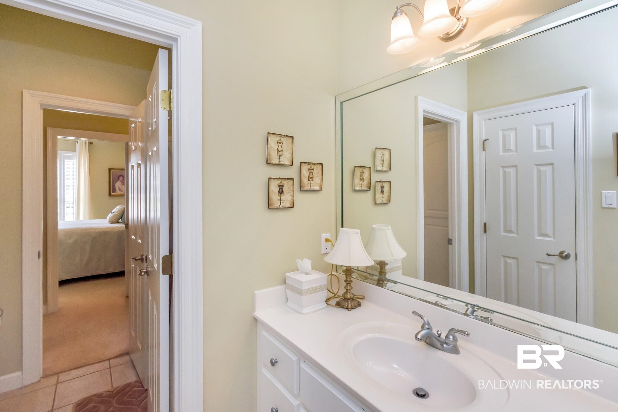 2516 Magnolia Grande Court Mobile, AL 36618 - Photo 17 of 40
