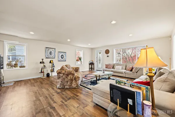 $786,000 | 74 Wildwood Avenue, Edison, NJ 08837