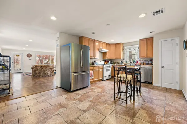 $786,000 | 74 Wildwood Avenue, Edison, NJ 08837