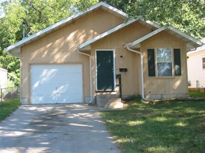1727 West Walnut Street Springfield, MO 65806 - Photo 1 of 1 Primary Photo