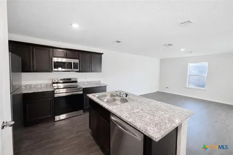 $199,900 | 1411 North 10th Street, Killeen, TX 76541