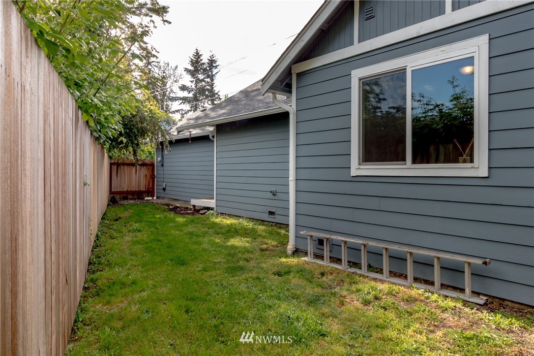 418 Harrison Street Sumner, WA 98390 - Photo 14 of 16 Gallery Image 14