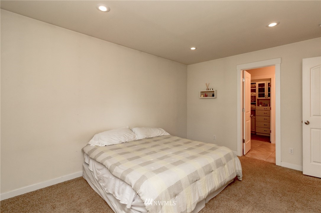 418 Harrison Street Sumner, WA 98390 - Photo 9 of 16 Gallery Image 9