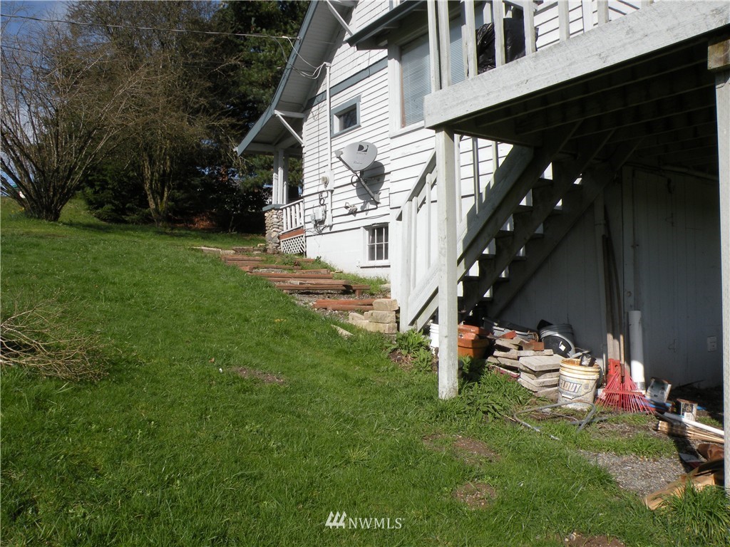 6009 Waller Road East Tacoma, WA 98443 - Photo 11 of 15