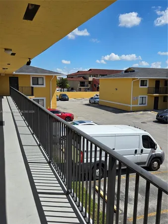 $2,000 | 6191 West 24th Avenue, Unit 209, Hialeah, FL 33016