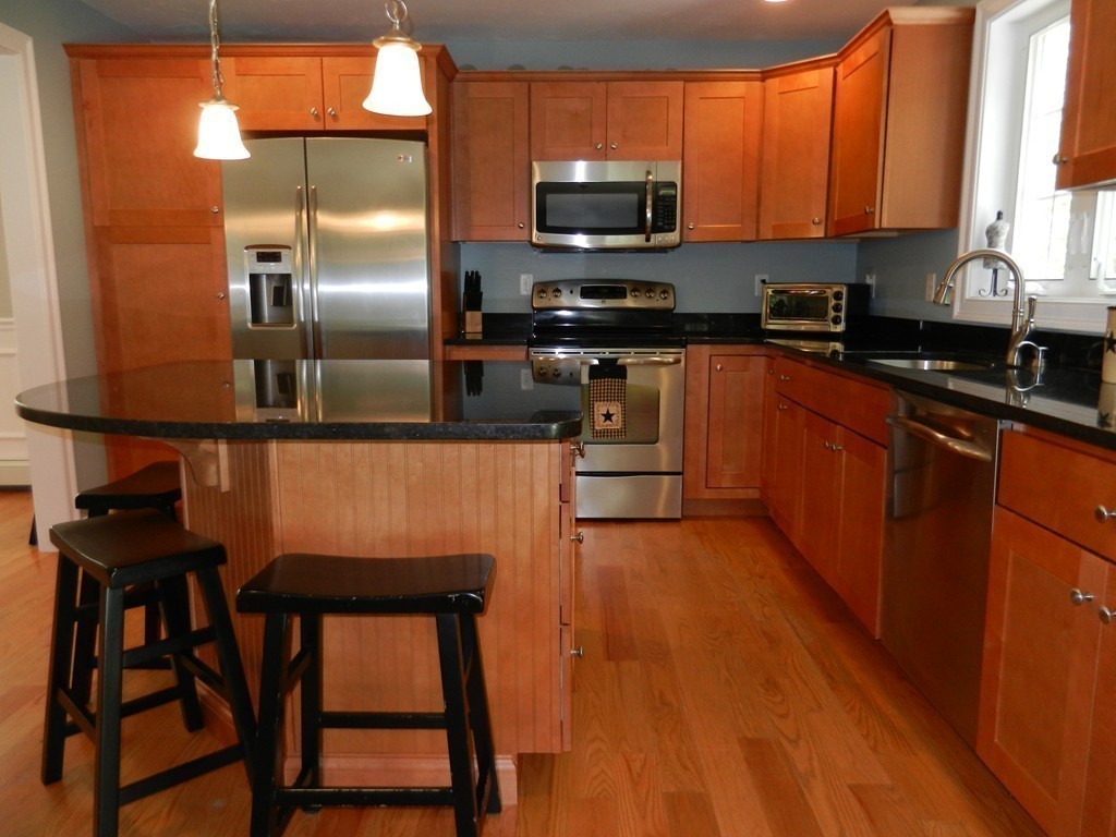 143 Martin Road Douglas, MA 01516 - Photo 6 of 30 Gallery Image 6