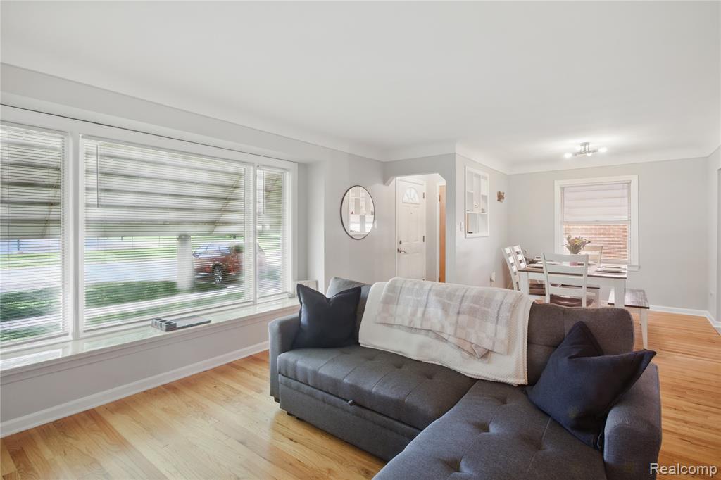 19036 Champaign Road Allen Park, MI 48101 - Photo 11 of 38 Gallery Image 11
