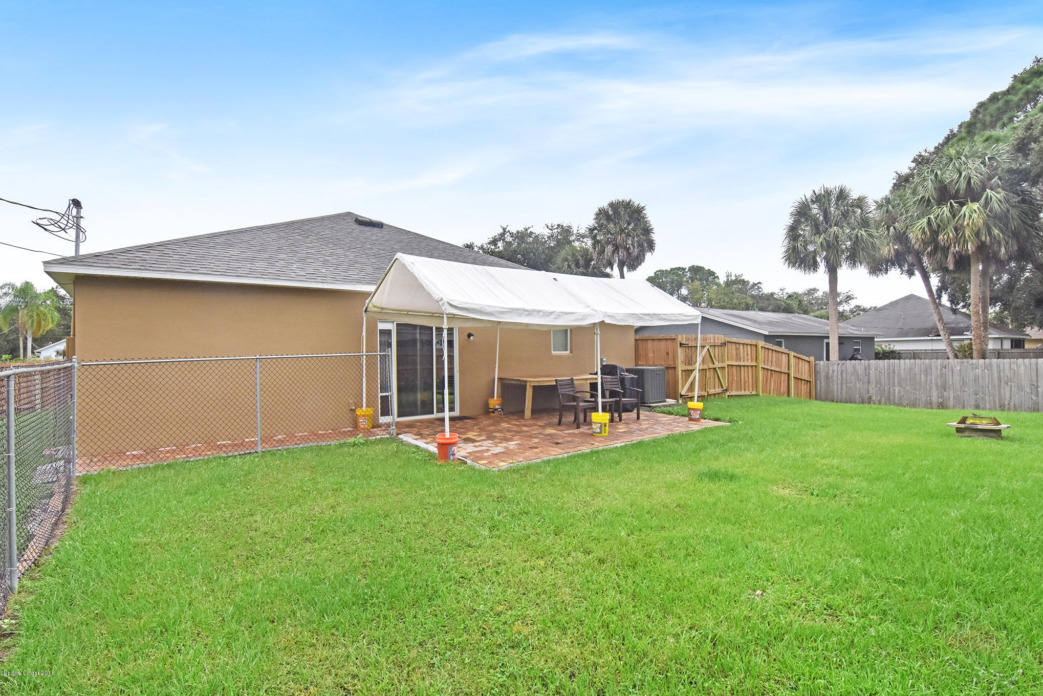 377 Rheine Road Northwest Palm Bay, FL 32907 - Photo 19 of 21 Backyard