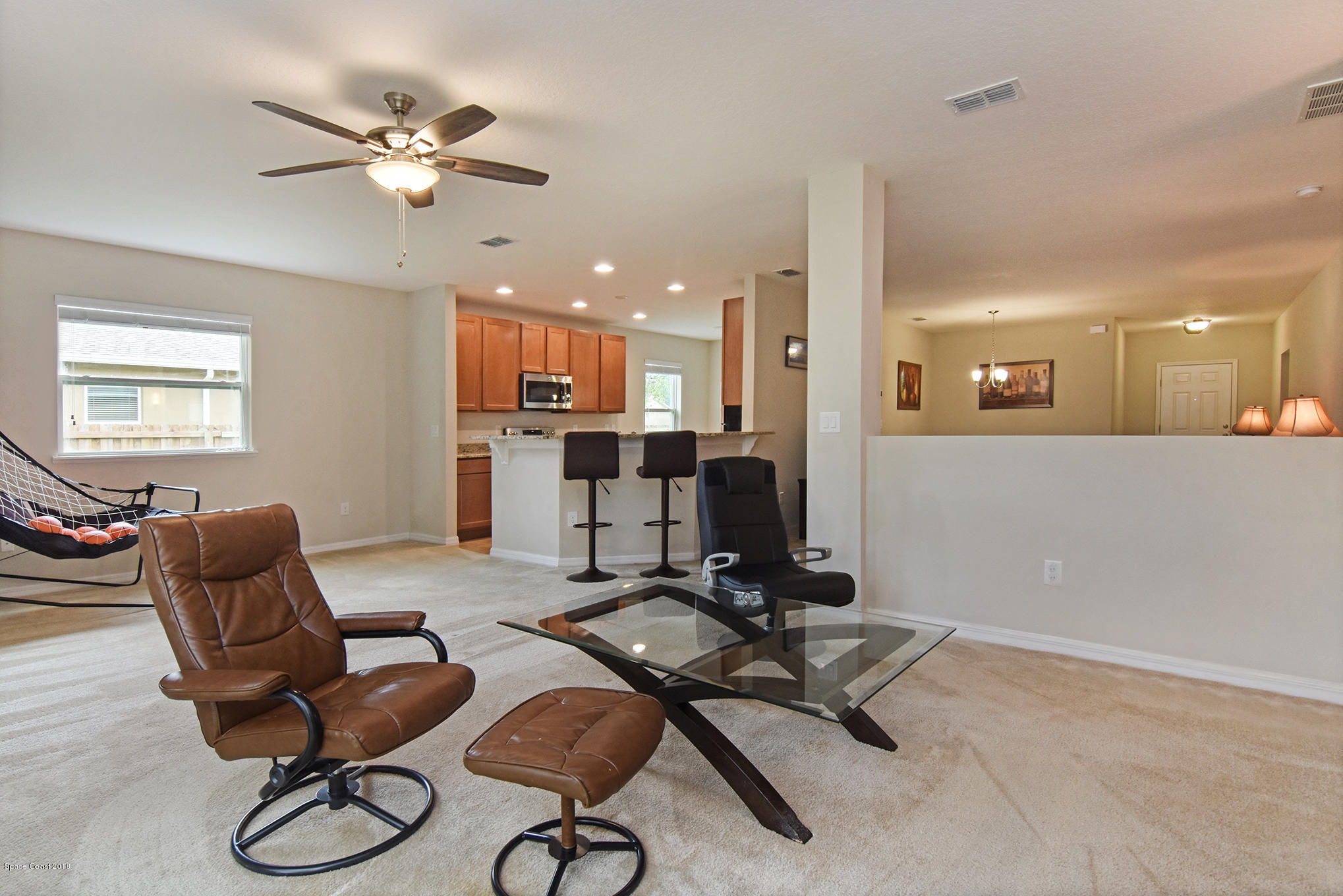377 Rheine Road Northwest Palm Bay, FL 32907 - Photo 4 of 21 Family Room