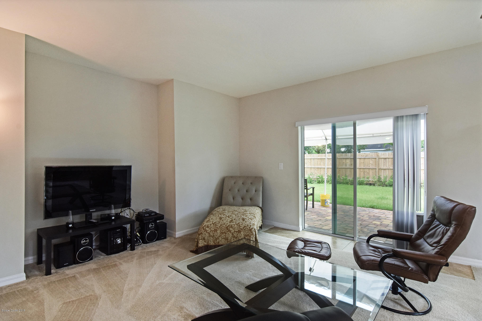 377 Rheine Road Northwest Palm Bay, FL 32907 - Photo 6 of 21 Family Room
