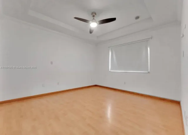 $750,000 | 7427 Northwest 113th Path, Doral, FL 33178