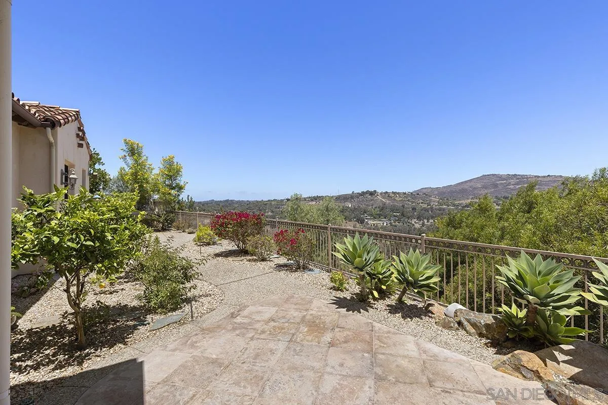 16647 Riding High Way San Diego, CA 92127 - Photo 17 of 72