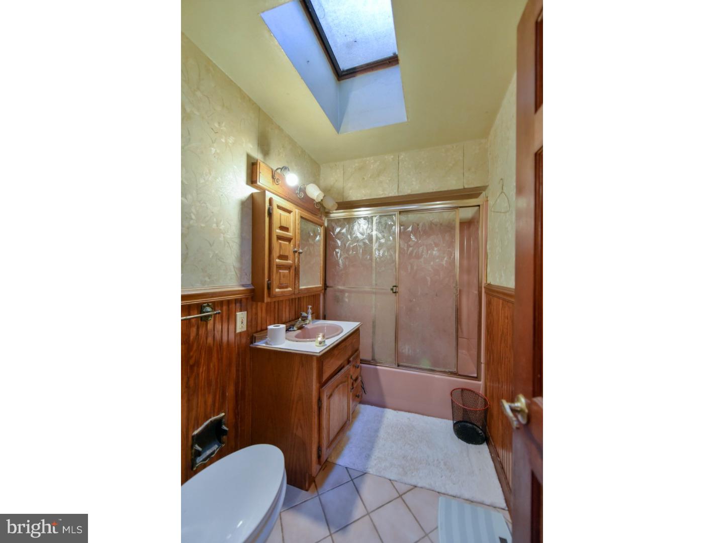 1052 South Merrimac Road Camden, NJ 08104 - Photo 11 of 18