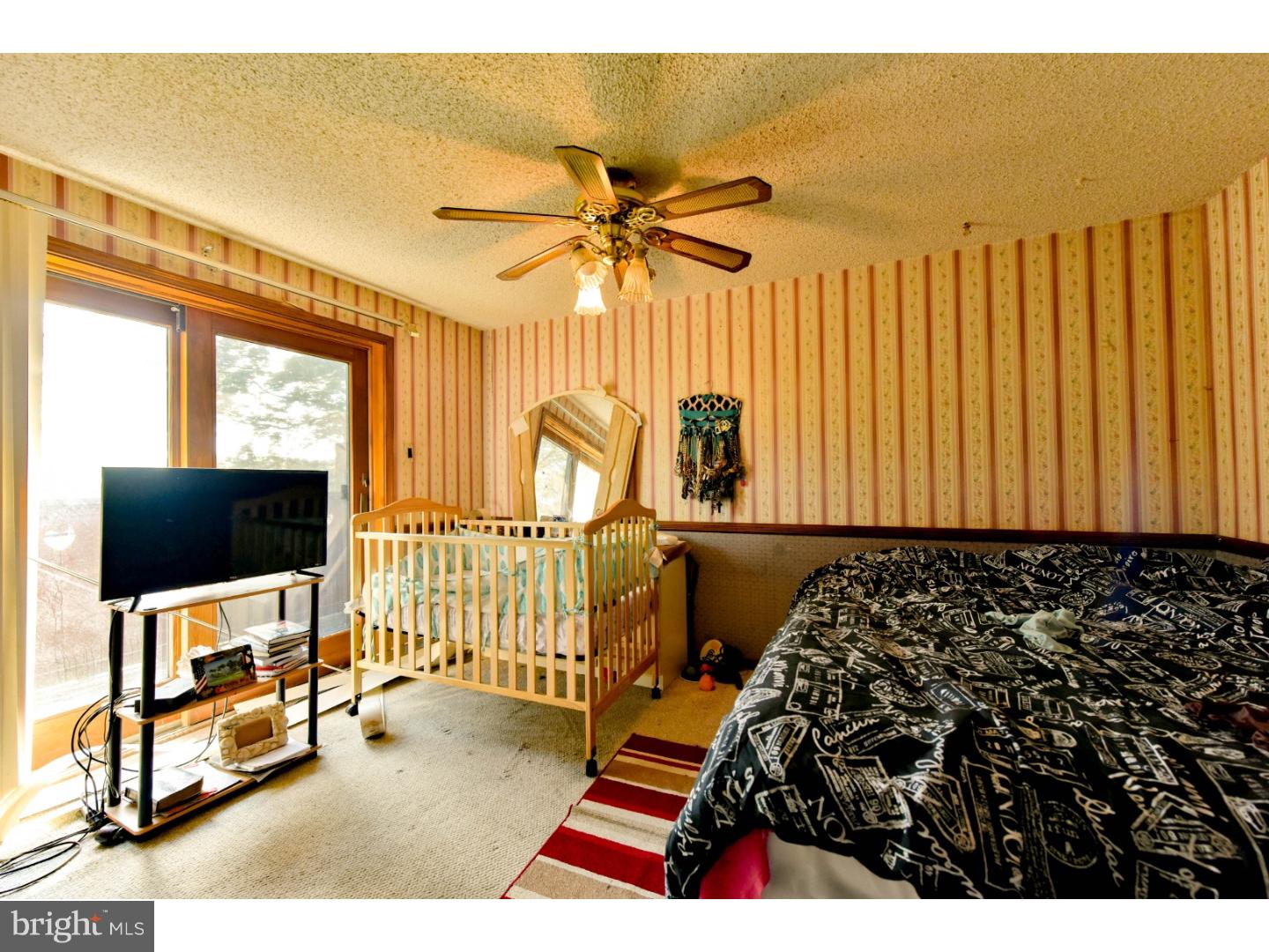 1052 South Merrimac Road Camden, NJ 08104 - Photo 9 of 18