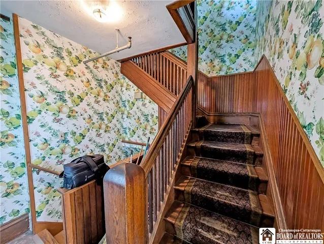 $950,000 | 29 Whitfield Avenue, Chautauqua, NY 14722